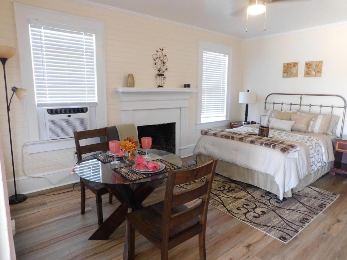 Lawrence Village Bed And Breakfast Swainsboro Esterno foto